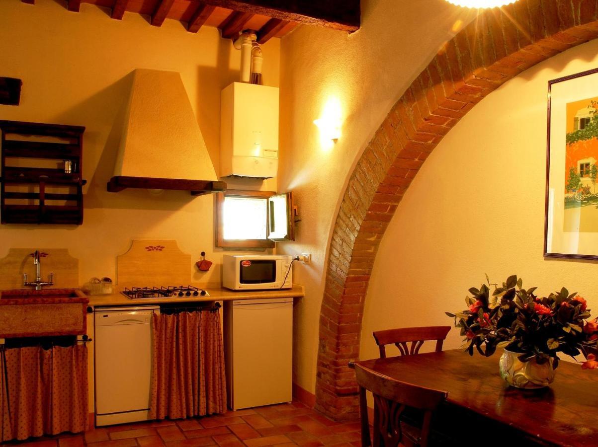 Podere Pietreta ラディコーファニ エクステリア 写真