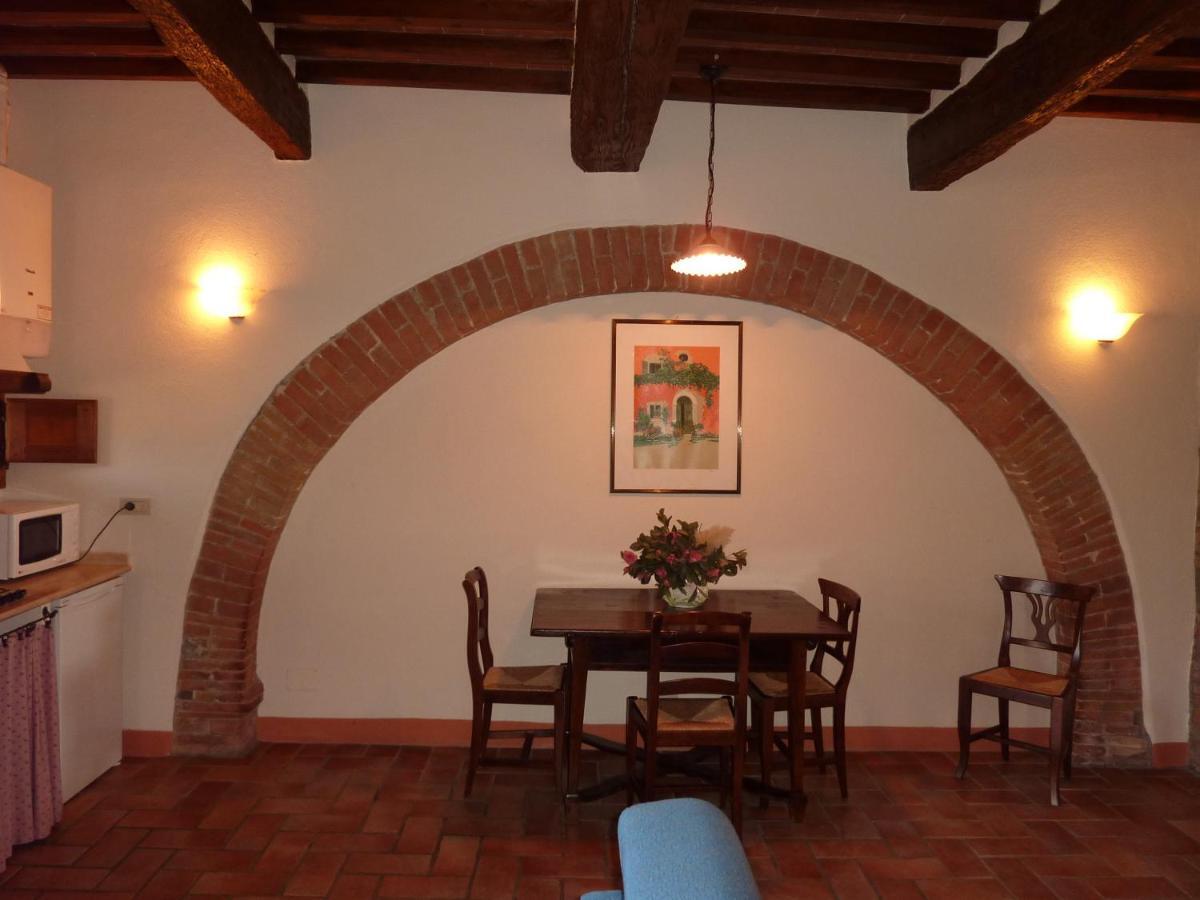 Podere Pietreta ラディコーファニ エクステリア 写真